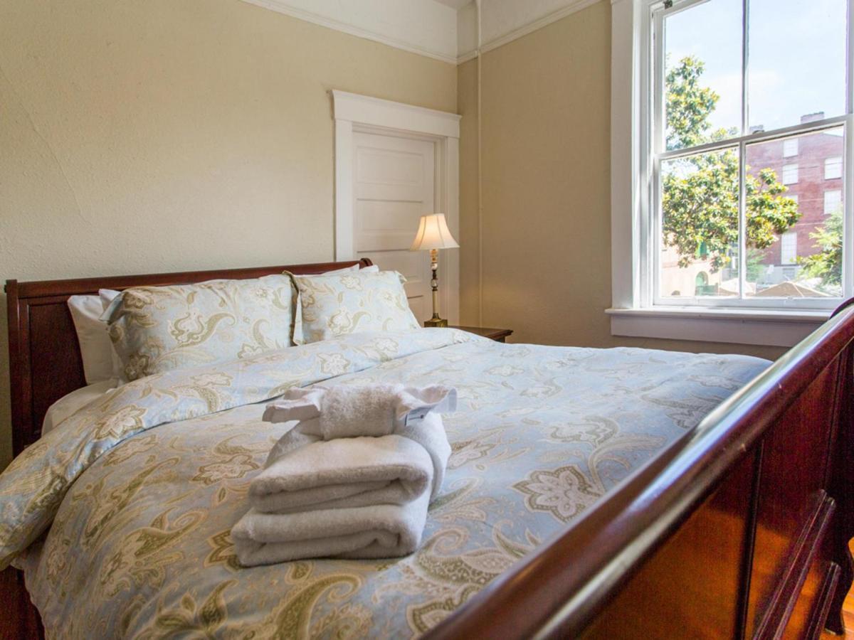 Apartamento Linda'S On Lincoln Savannah Exterior foto