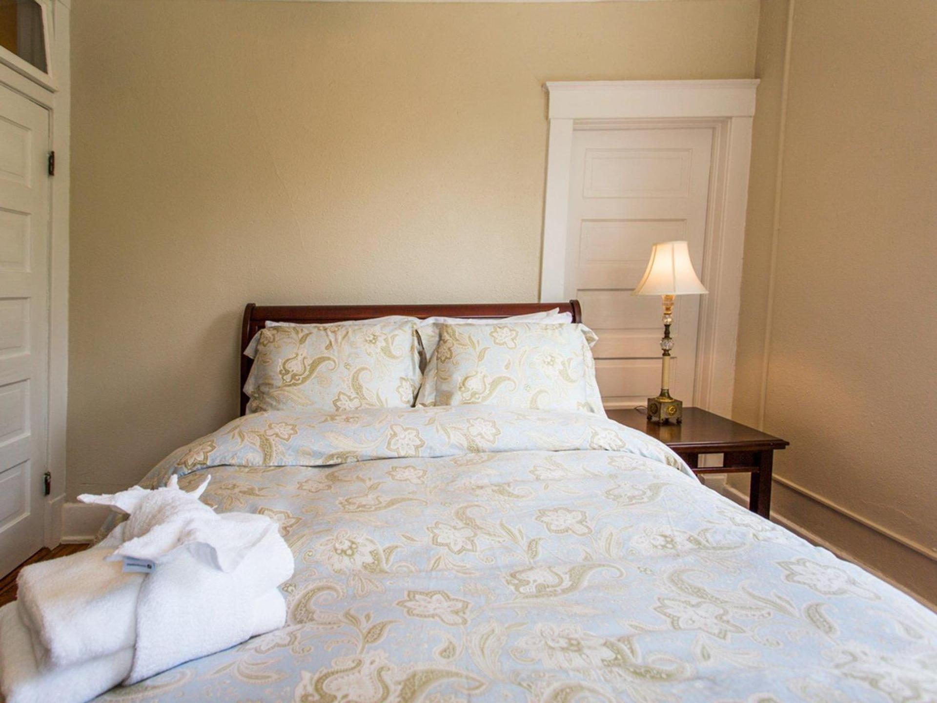 Apartamento Linda'S On Lincoln Savannah Exterior foto